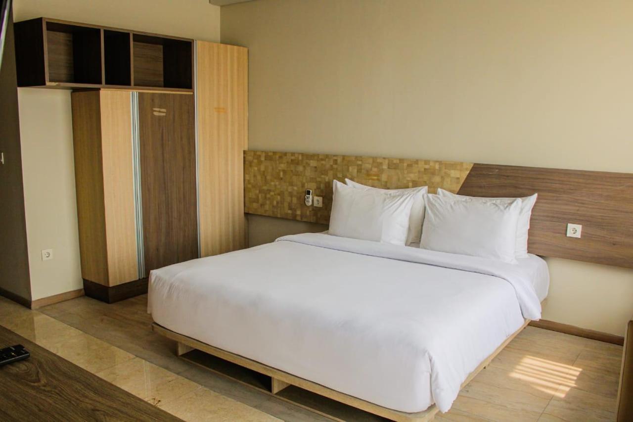 Graha Makara Suite Hotel & Residence Cikarang Zewnętrze zdjęcie